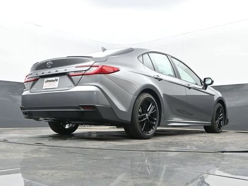 New 2026 Toyota Camry SE image 25