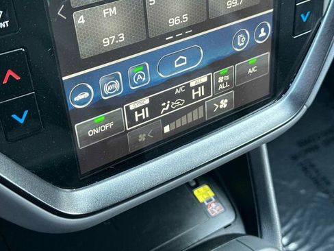 Used 2025 Subaru Crosstrek 2.5i Limited image 24