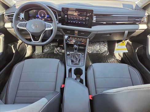 New 2026 Volkswagen Jetta SE FWD image 14