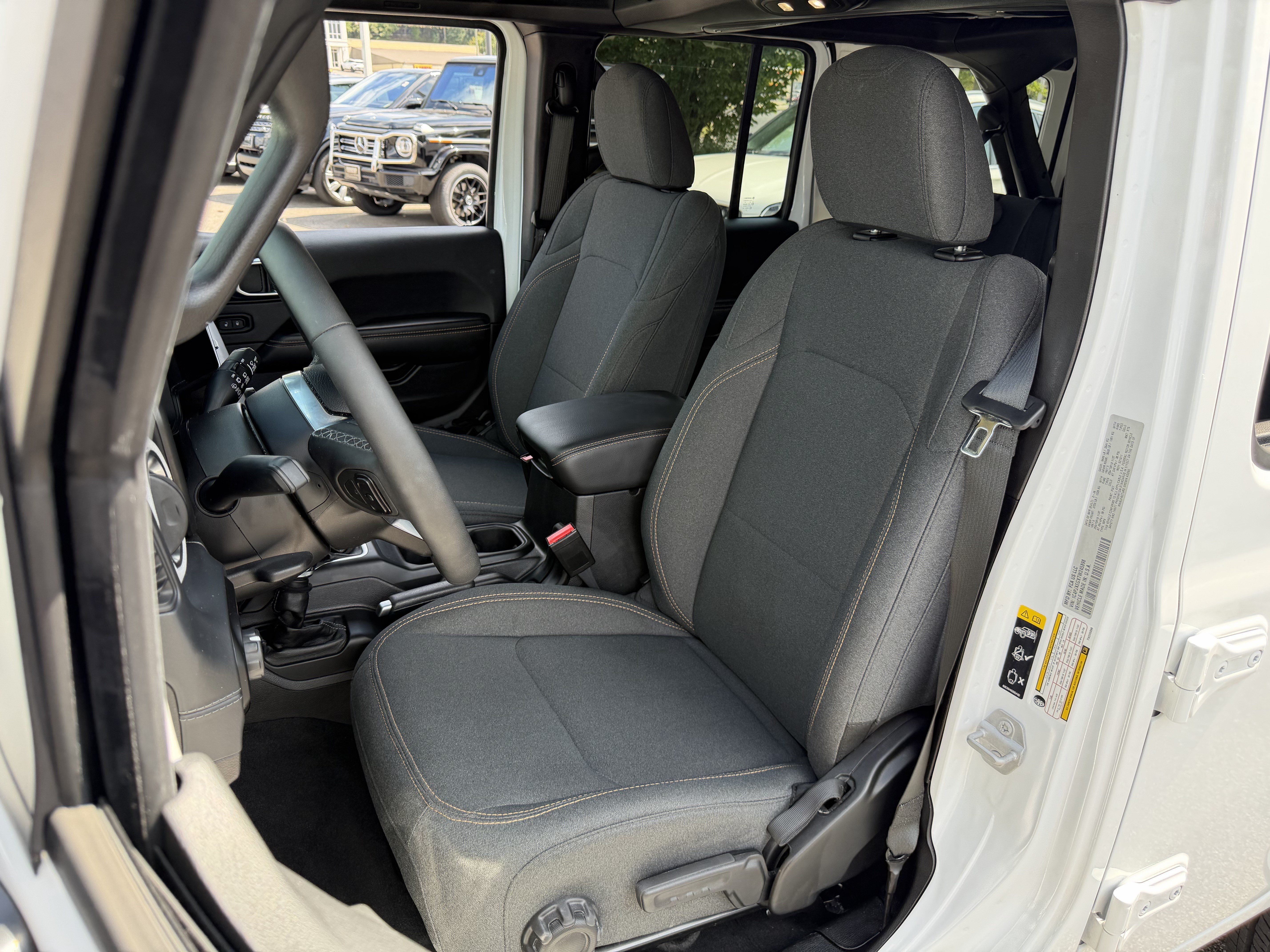 Used 2026 Jeep Wrangler Unlimited Sahara AWD/4WD image 16