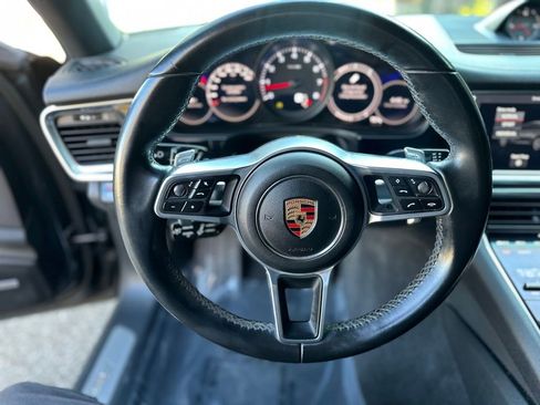 Used 2019 Porsche Panamera 4 w/ Premium Package Plus AWD/4WD image 17