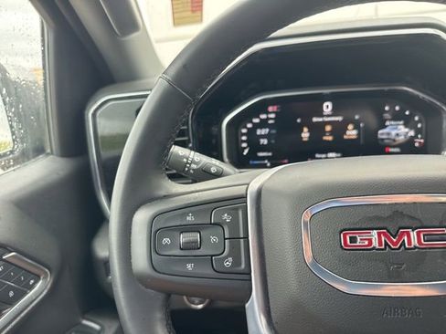 Used 2026 GMC Sierra 1500 SLT AWD/4WD image 14