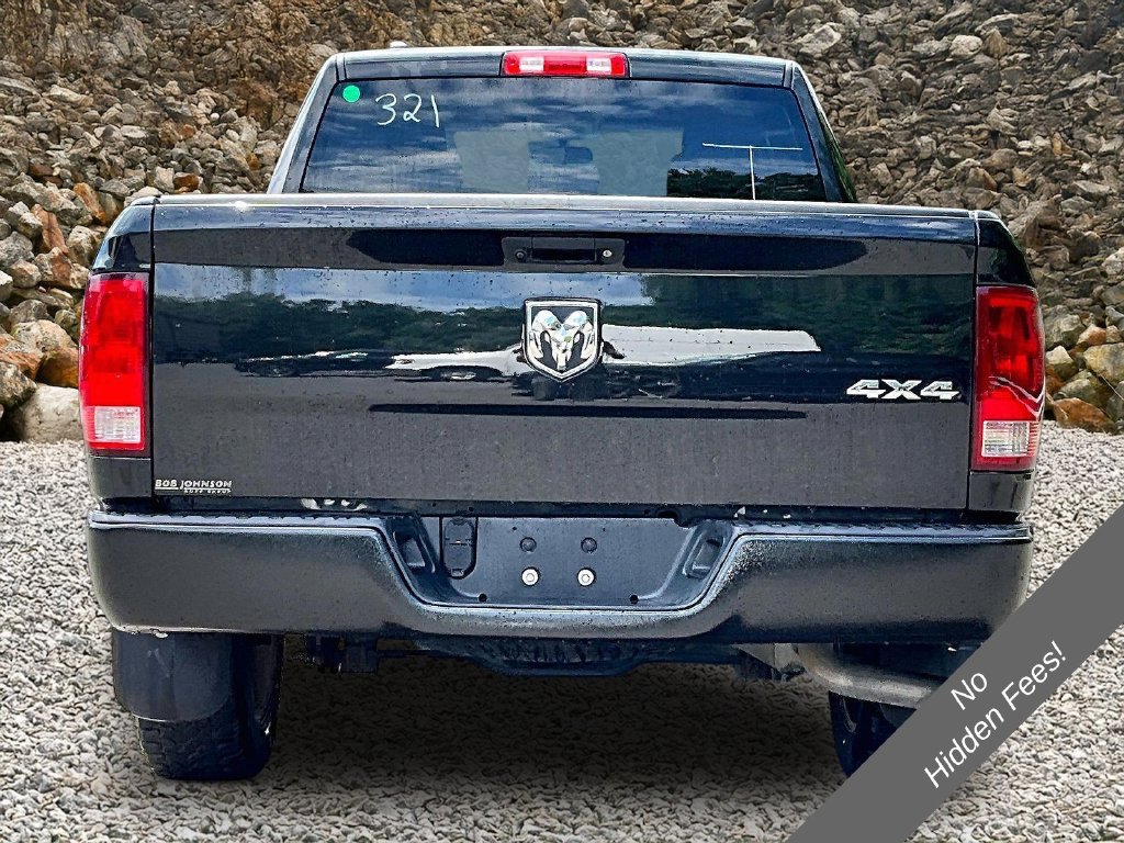Used 2018 RAM 1500 Express w/ Express Value Package AWD/4WD image 4