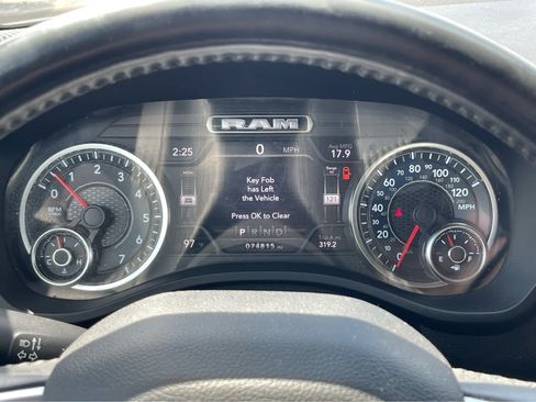 Used 2021 RAM 1500 Big Horn AWD/4WD image 16