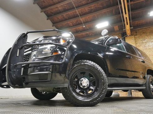 Used 2019 Chevrolet Tahoe 4WD w/ Remote Keyless Entry Package image 3