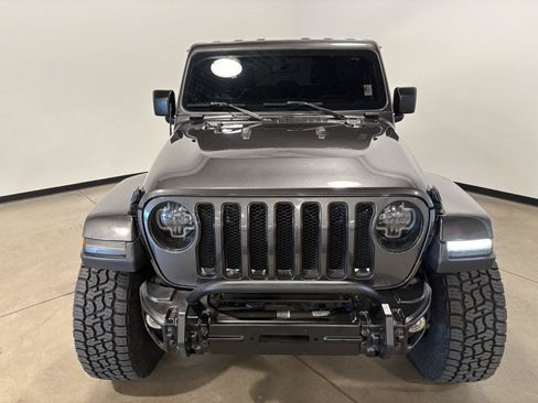 Used 2018 Jeep Wrangler Unlimited Sahara w/ Uconnect 4C Nav & Sound Group AWD/4WD image 5