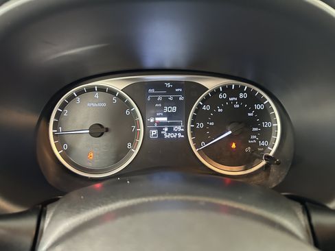 Used 2020 Nissan Kicks S FWD image 14
