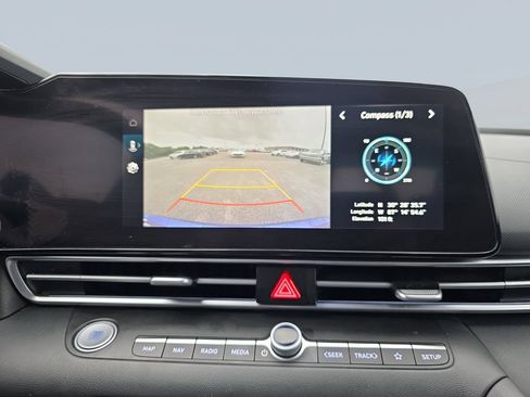 Certified 2024 Hyundai Elantra SEL FWD image 19