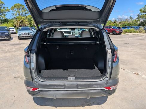 Used 2022 Hyundai Tucson SEL w/ Convenience + Premium Package FWD image 11