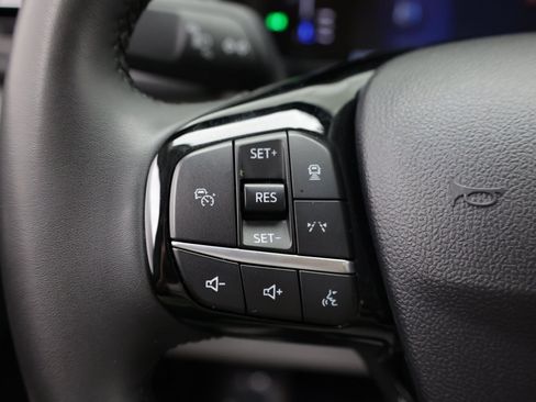 Used 2024 Ford Escape SE FWD image 23