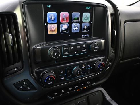 Used 2018 Chevrolet Silverado 1500 LTZ Z71 w/ Redline Edition AWD/4WD image 28