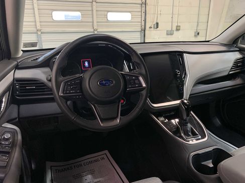 Used 2025 Subaru Outback Premium image 4