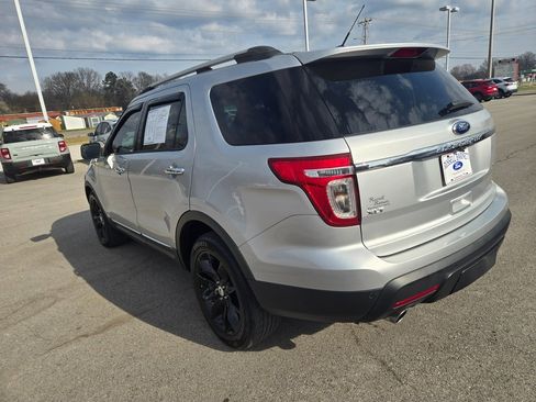 Used 2014 Ford Explorer XLT w/ Equipment Group 202A image 3