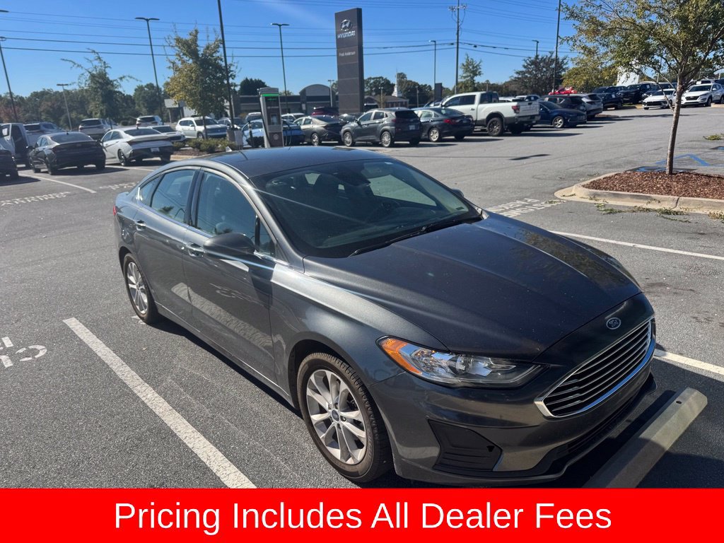 Used 2020 Ford Fusion SE FWD image 2
