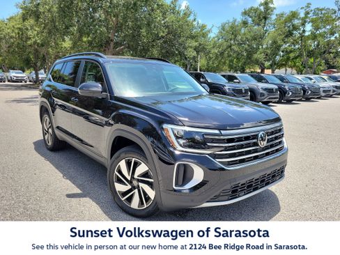 New 2026 Volkswagen Atlas SE FWD image 1