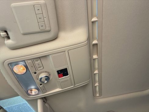 Used 2017 Volkswagen Passat 1.8T SEL Premium FWD image 23