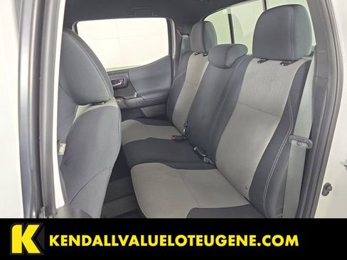 Used 2021 Toyota Tacoma TRD Off-Road w/ Technology Package image 21