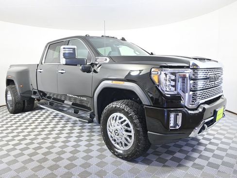 Used 2023 GMC Sierra 3500 Denali w/ Denali Ultimate Package AWD/4WD image 10