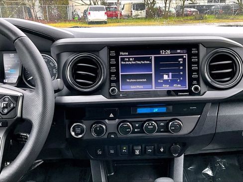 Used 2021 Toyota Tacoma TRD Off-Road w/ Technology Package image 8