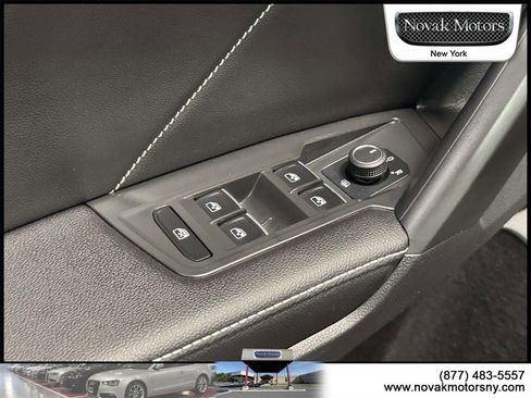 Used 2022 Volkswagen Tiguan SE image 14