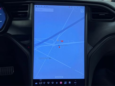 Used 2019 Tesla Model S Performance AWD/4WD image 30