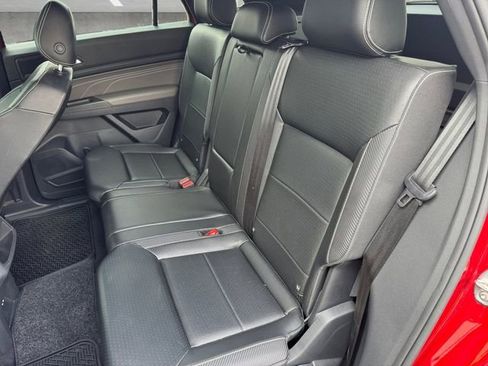 Used 2022 Volkswagen Atlas Cross Sport SE image 22