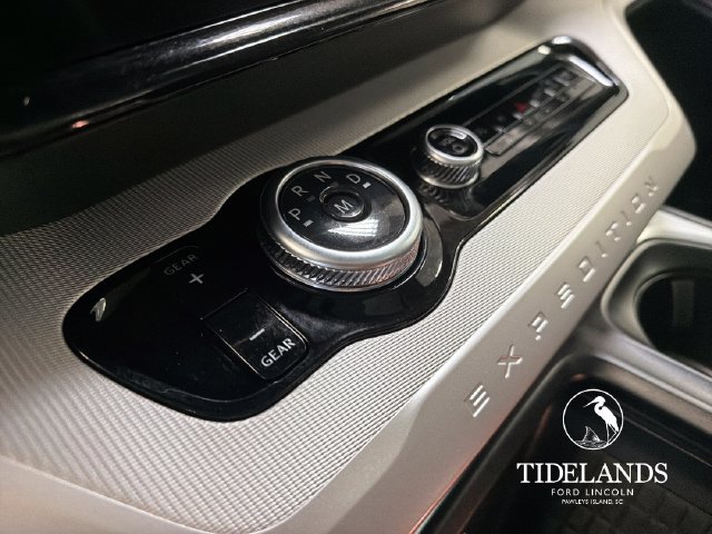 Used 2025 Ford Expedition Active RWD image 29