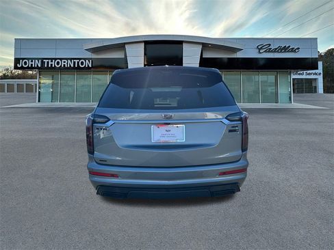 Certified 2023 Cadillac XT6 Sport w/ LPO, ONYX Package image 6