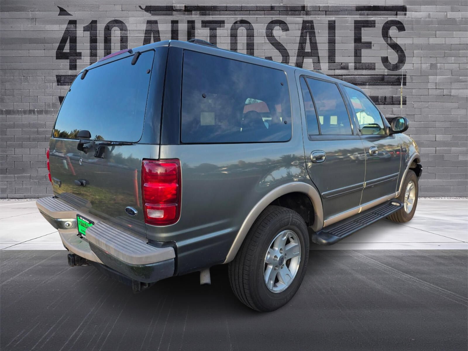 Used 1999 Ford Expedition Eddie Bauer AWD/4WD image 3