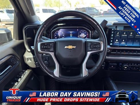 Used 2024 Chevrolet Silverado 2500 LTZ w/ LTZ Convenience Package AWD/4WD image 35