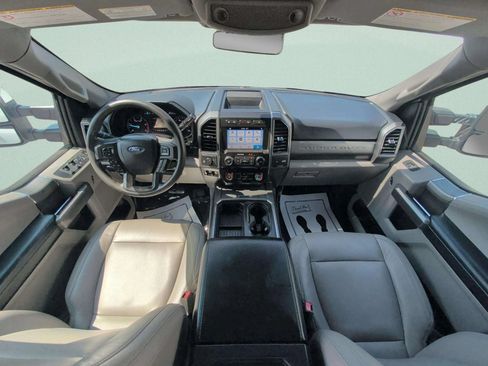 Used 2019 Ford F350 XLT w/ XLT Premium Package AWD/4WD image 20