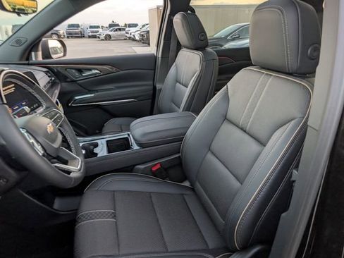 New 2026 Chevrolet Traverse High Country FWD image 6