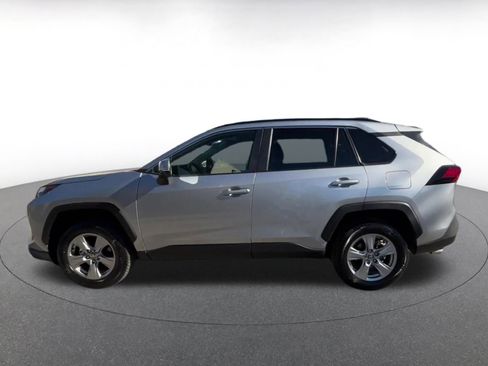 Used 2025 Toyota RAV4 XLE image 9