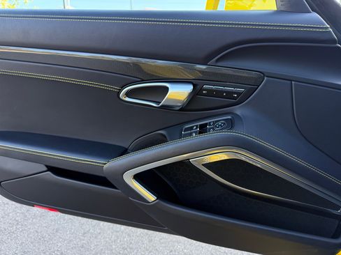 Certified 2019 Porsche 911 Turbo S image 29