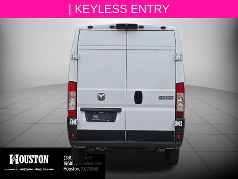 Used 2025 RAM ProMaster 2500 w/ Convenience Group FWD image 5