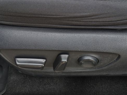 Used 2019 Toyota RAV4 XLE image 28