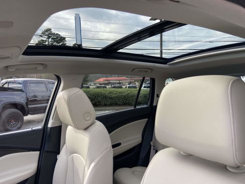 Used 2020 Buick Envision Essence w/ Experience Buick Package image 3