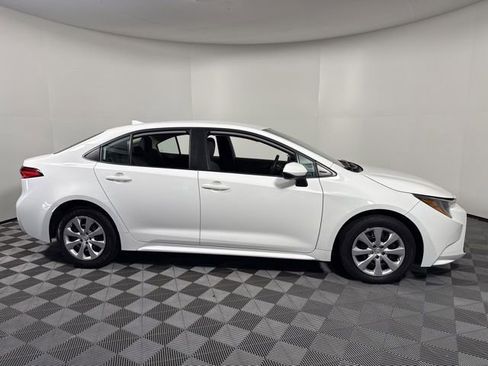 Used 2024 Toyota Corolla LE FWD image 9