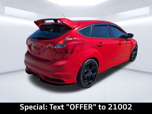 Used 2014 Ford Focus ST FWD image 3