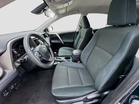 Used 2018 Toyota RAV4 LE w/ All Weather Liner Package FWD image 13