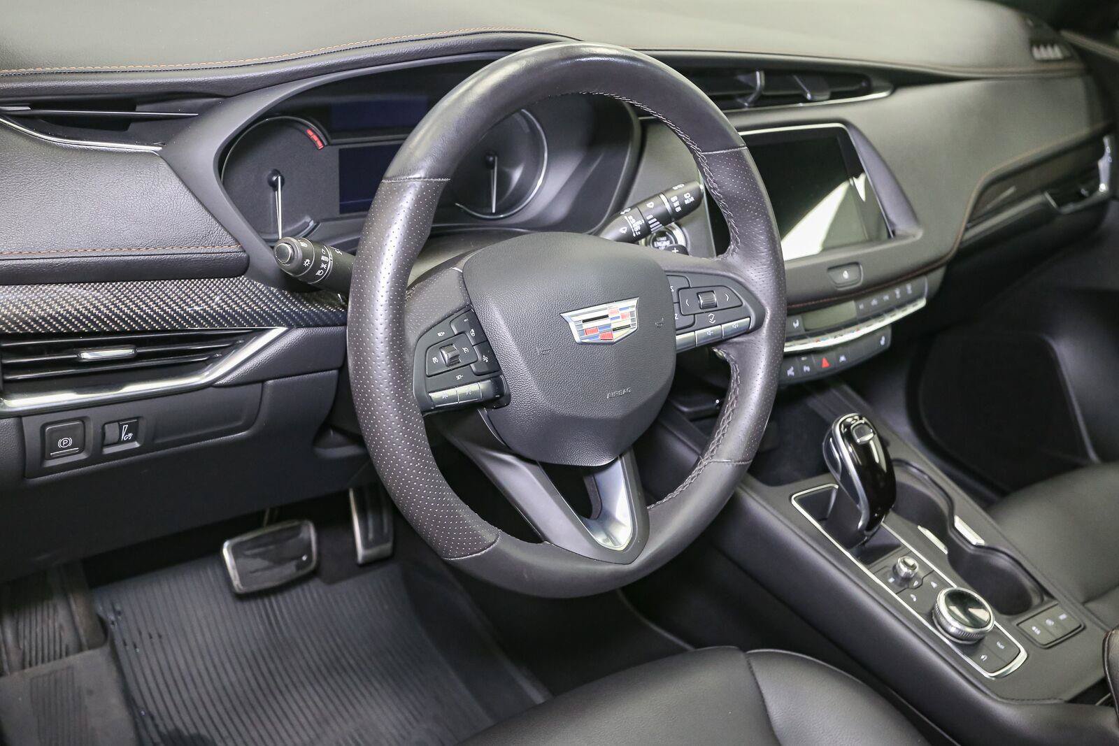 Used 2022 Cadillac XT4 Sport w/ Sun And Sound Package AWD/4WD image 25