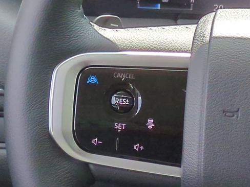 New 2026 Nissan Armada SV image 23