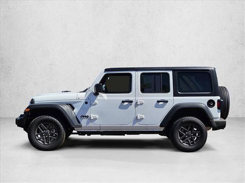 Used 2025 Jeep Wrangler Unlimited Sport AWD/4WD image 8