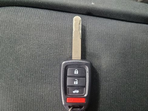 Used 2019 Honda Civic LX image 32