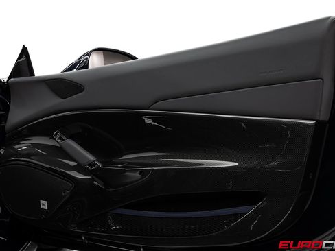 Used 2019 Ferrari 488 Pista Coupe RWD image 38