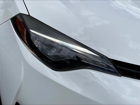 Used 2017 Toyota Corolla LE FWD image 31