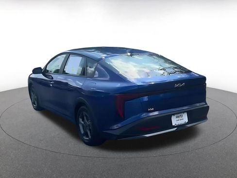 Used 2025 Kia K4 LXS image 11