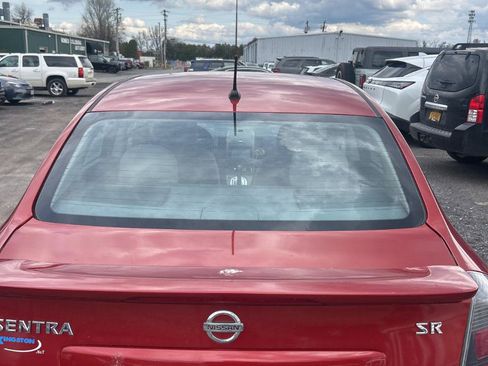 Used 2010 Nissan Sentra 2.0 SR FWD image 9