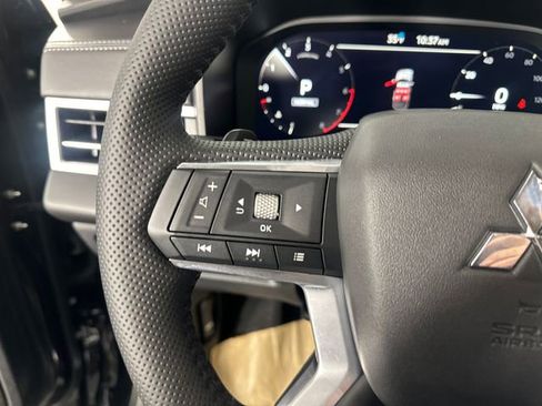 New 2026 Mitsubishi Outlander SE image 28