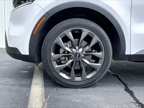 Used 2022 Kia Sorento SX Prestige w/ Rust Color Package AWD/4WD image 9